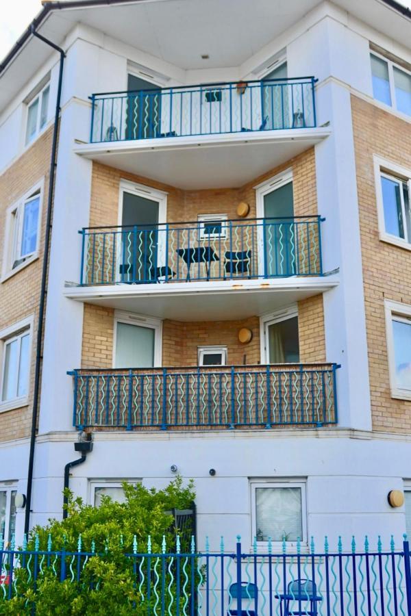 Apartamento Marina Living With Parking, Balcony, Quiet And Secure Brighton Exterior foto